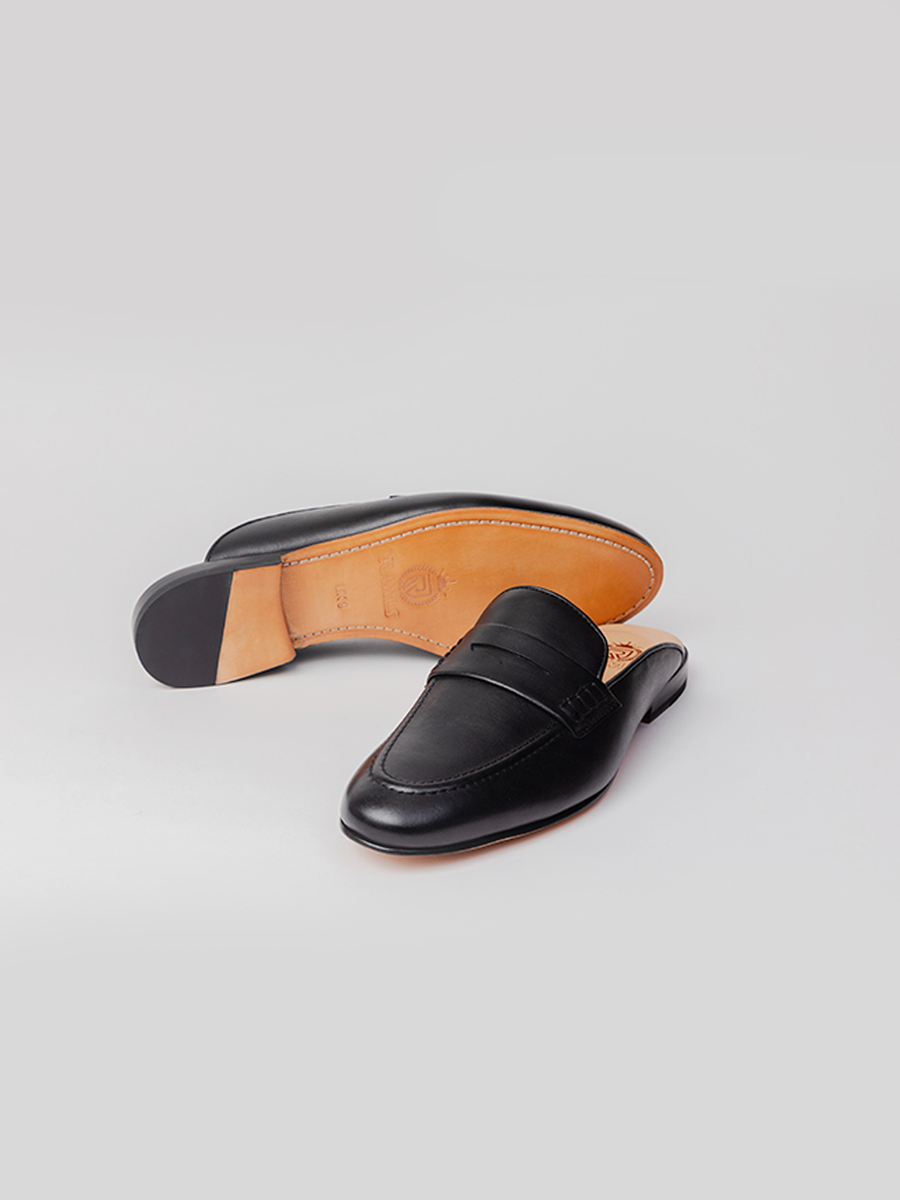 Robert Mules - Black loafer shoes